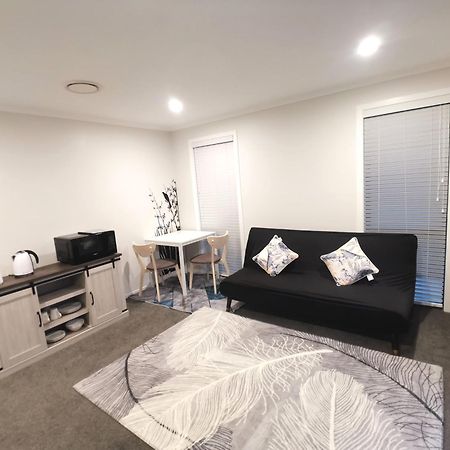 Stylish Private Guest House Ensuite Only 롤레스톤 외부 사진