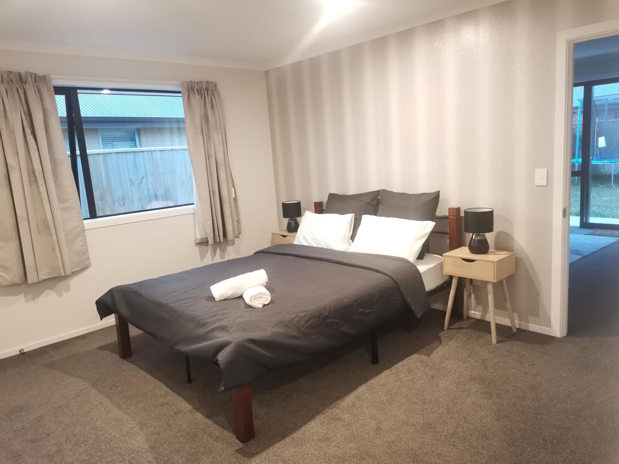 Stylish Private Guest House Ensuite Only 롤레스톤 외부 사진